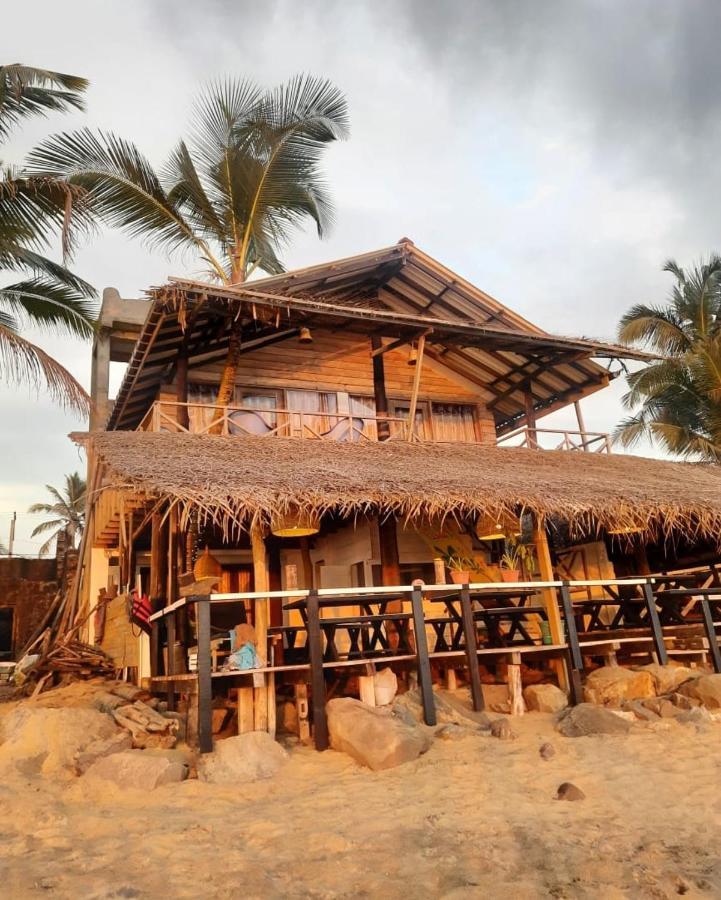 Indika Beach Villa Galle Exterior foto