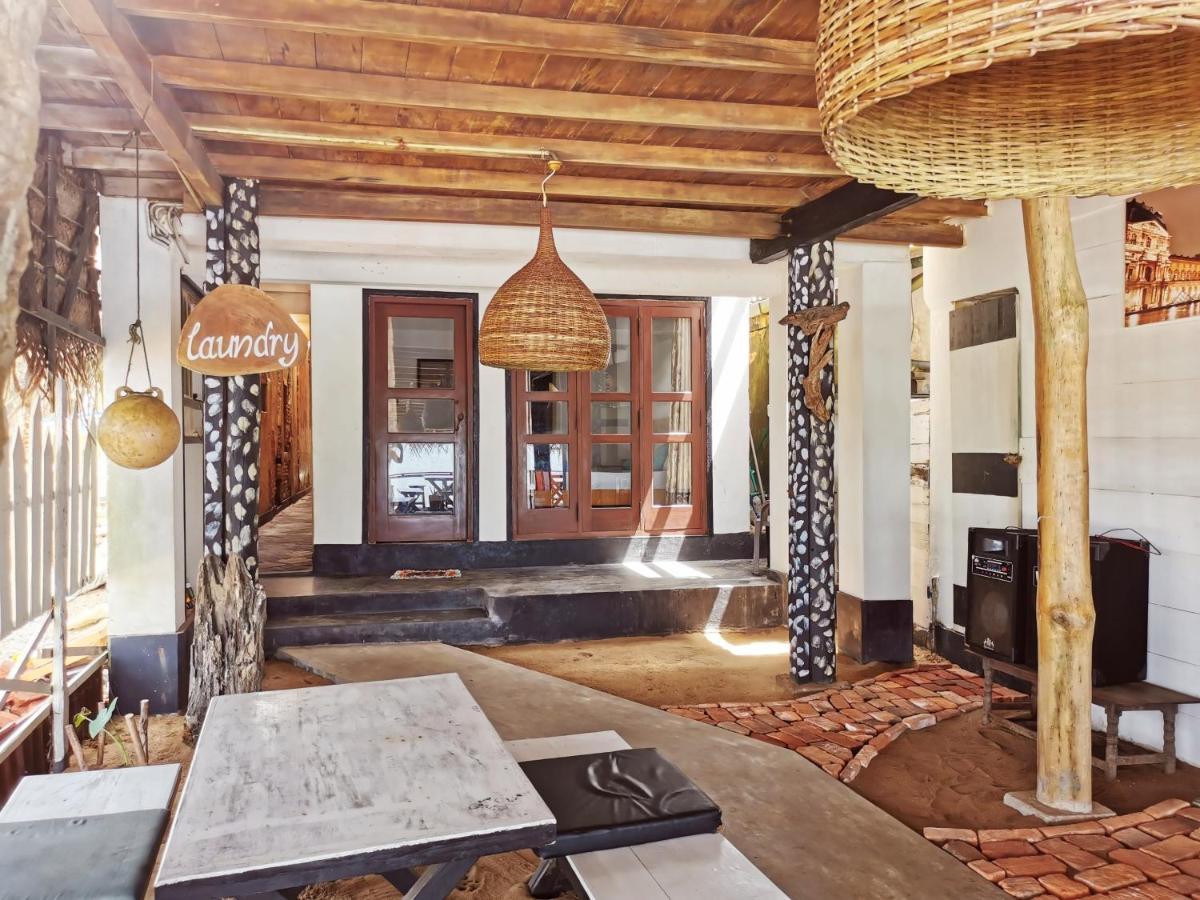 Indika Beach Villa Galle Exterior foto
