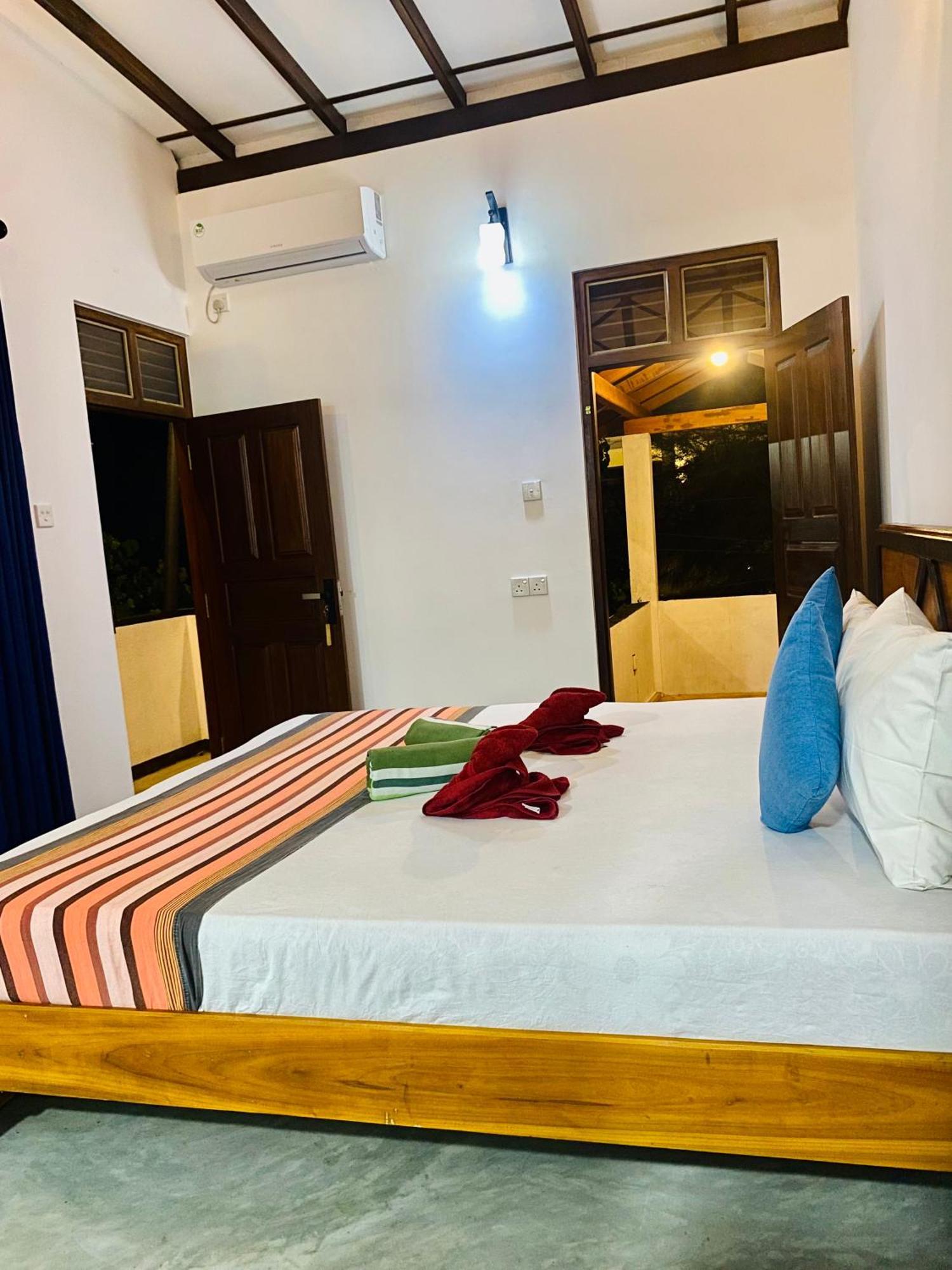 Indika Beach Villa Galle Exterior foto